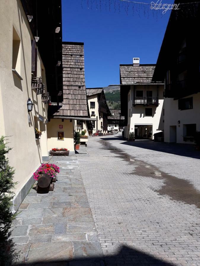 Jackson Apartment Sauze di Cesana Екстериор снимка