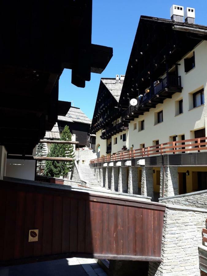 Jackson Apartment Sauze di Cesana Екстериор снимка